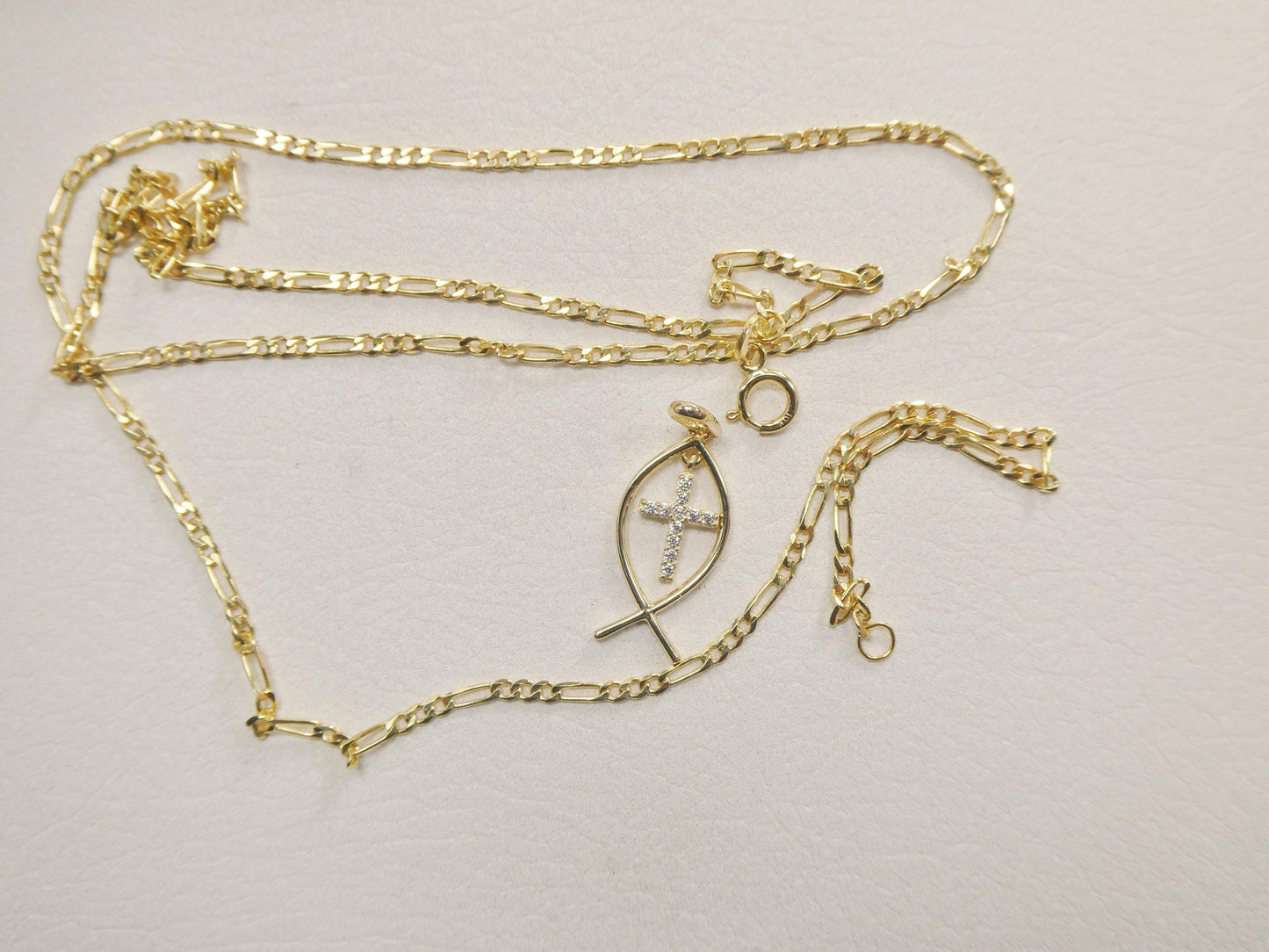 10k Yellow Gold Figaro Chain & Fish Cross Pendant Necklace - 18 Inch