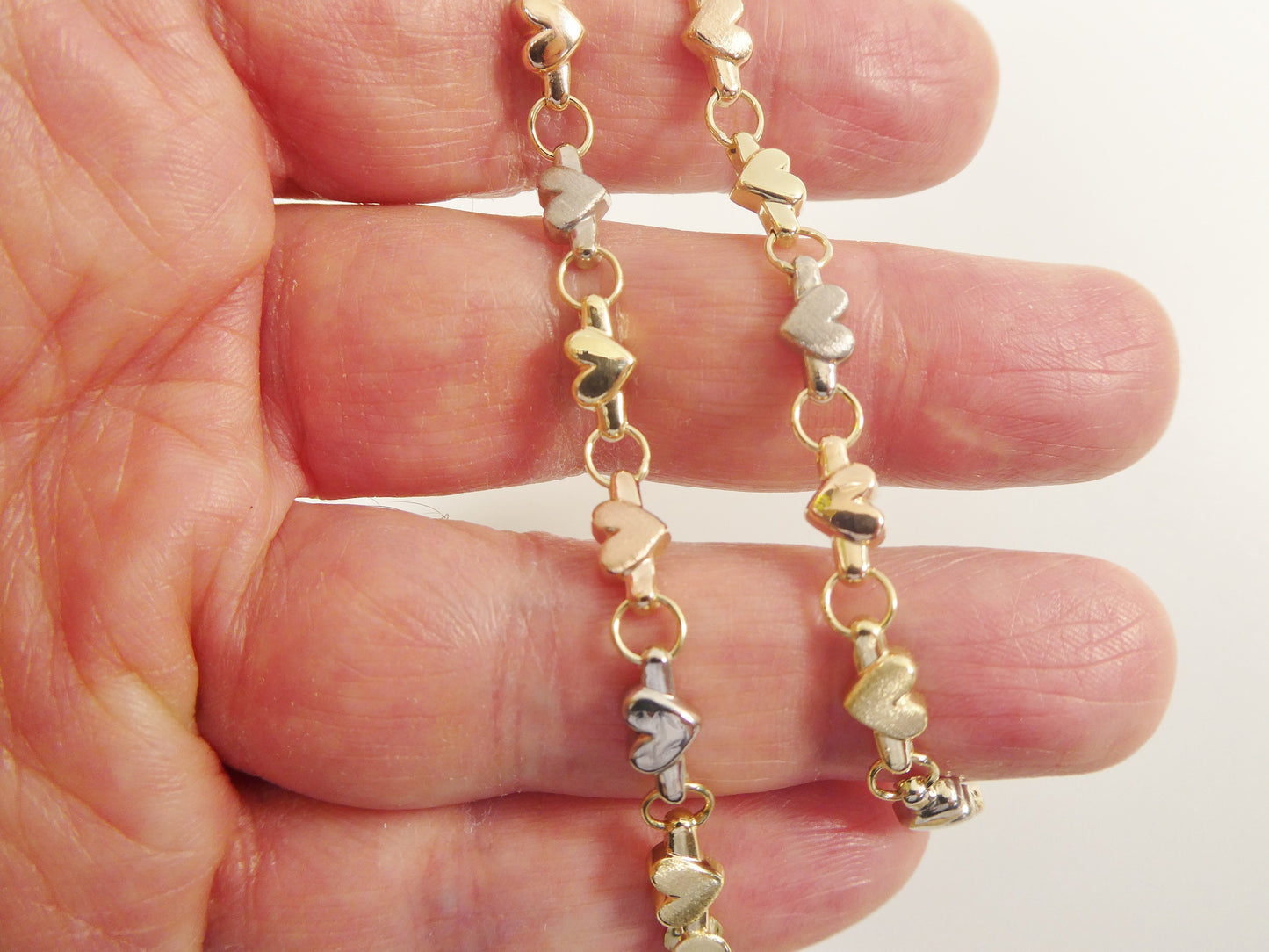 real 14k solid yellow gold 7 / 8 / inch heart ladies bracelet