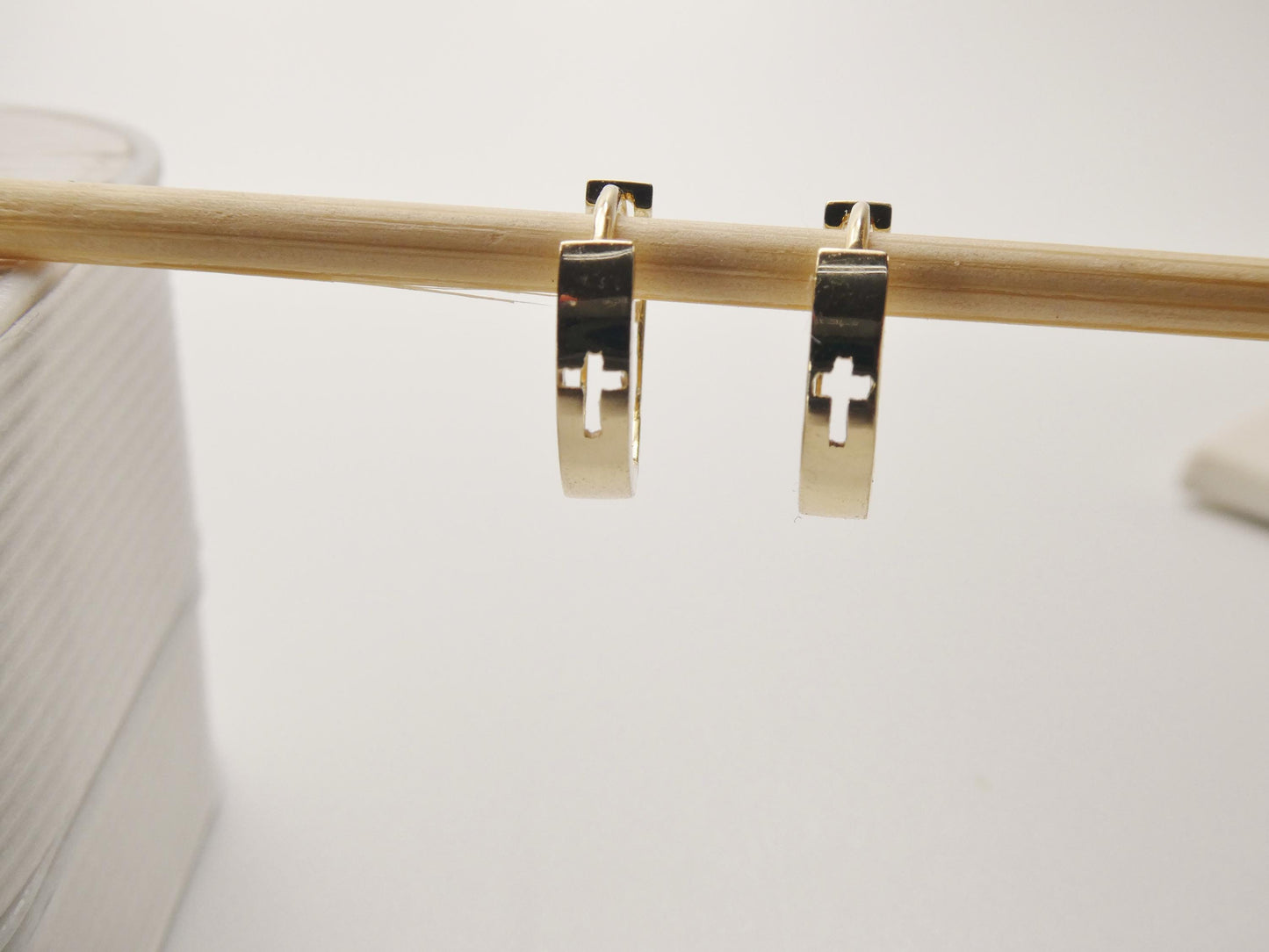 real 10k solid yellow gold cross engraved hoop huggie earring