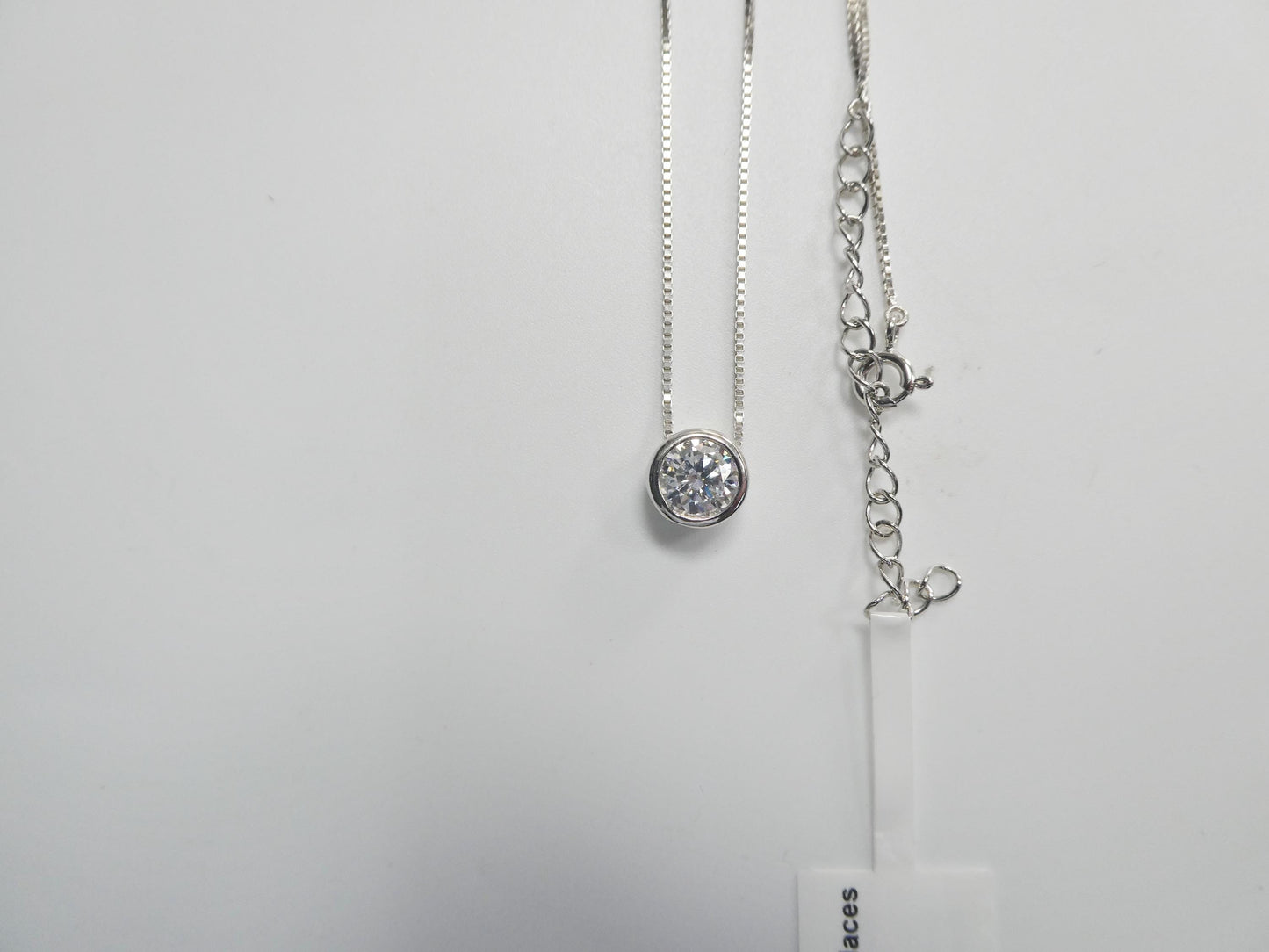 925 sterling silver round bezel setting moissanite necklace