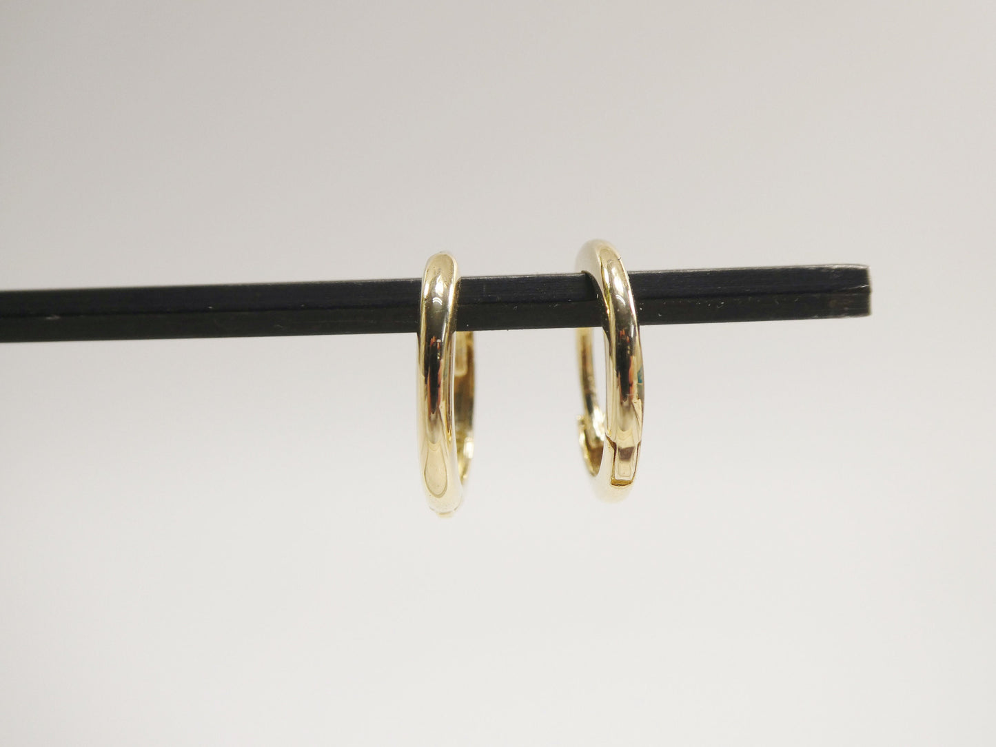 real 10k solid yellow gold 12mm high polish plain hoop huggie earrings