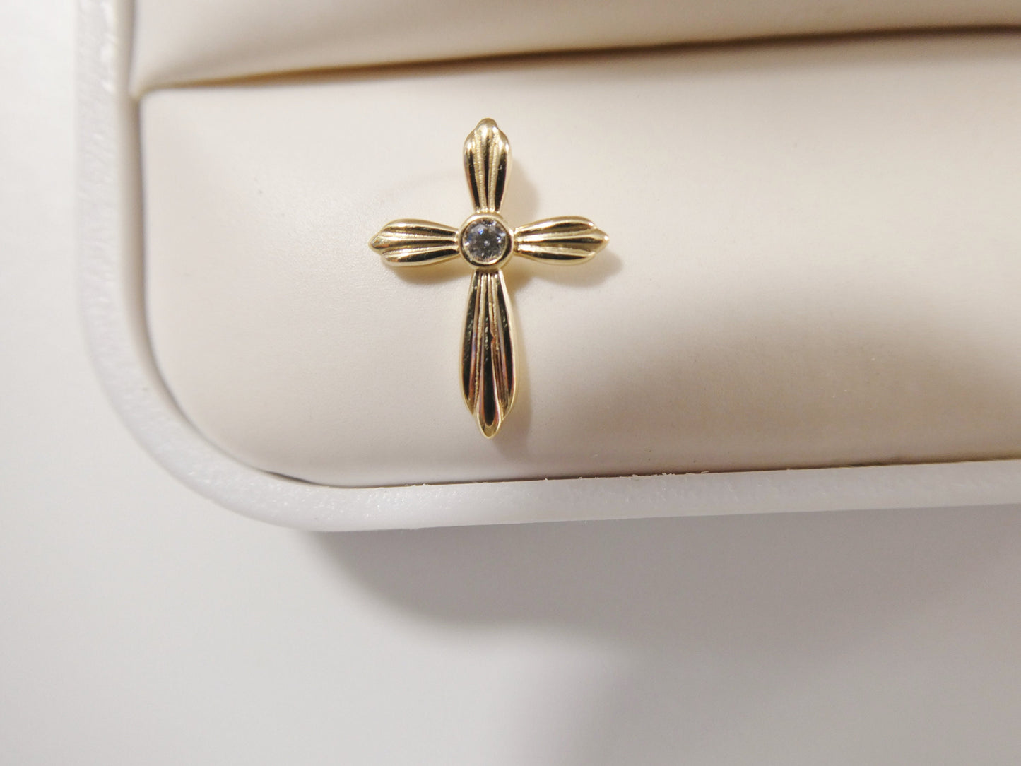 14k real solid yellow gold cross pendent and cable necklace