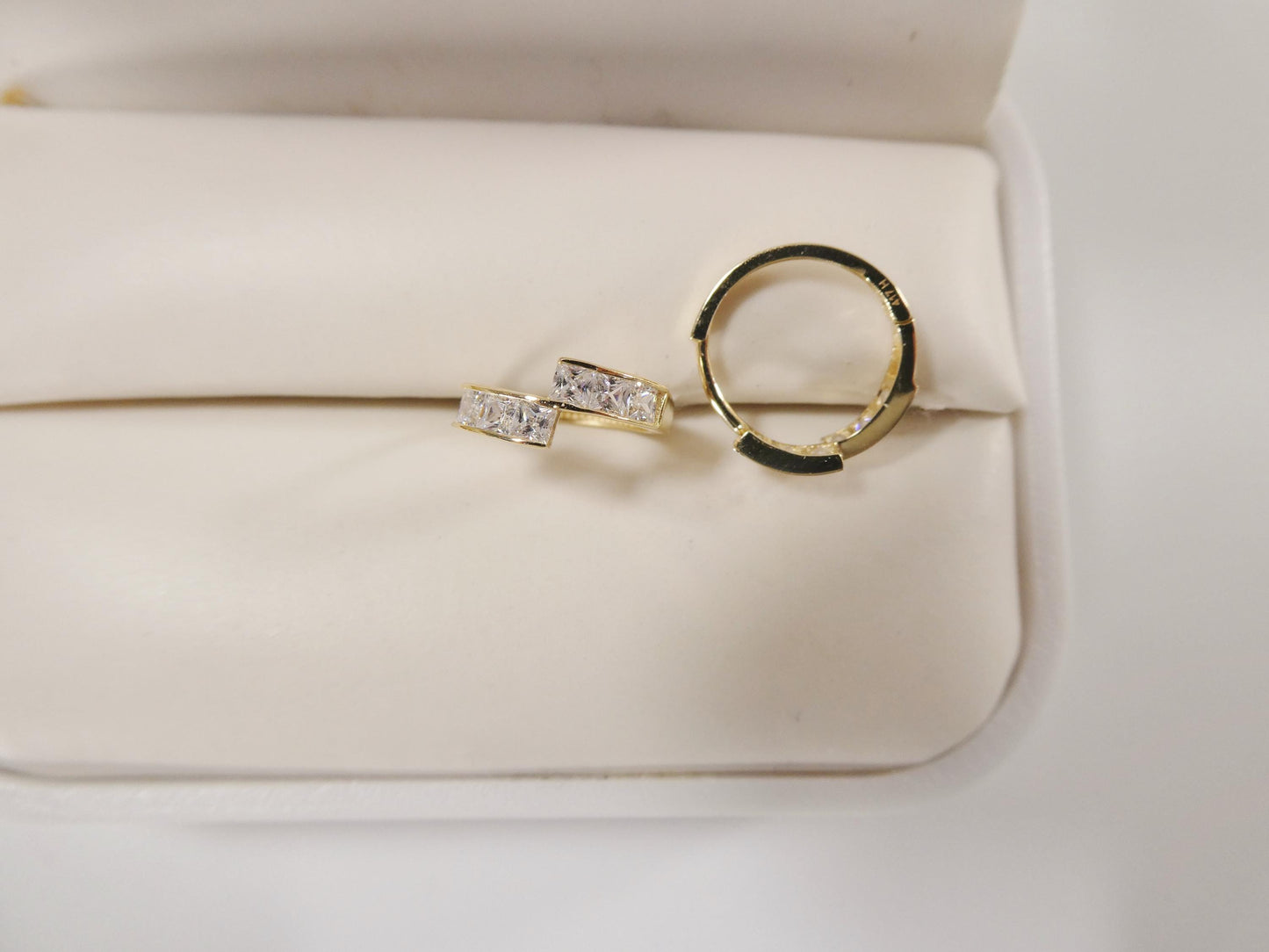 real 10k solid yellow gold color hoop huggie earring