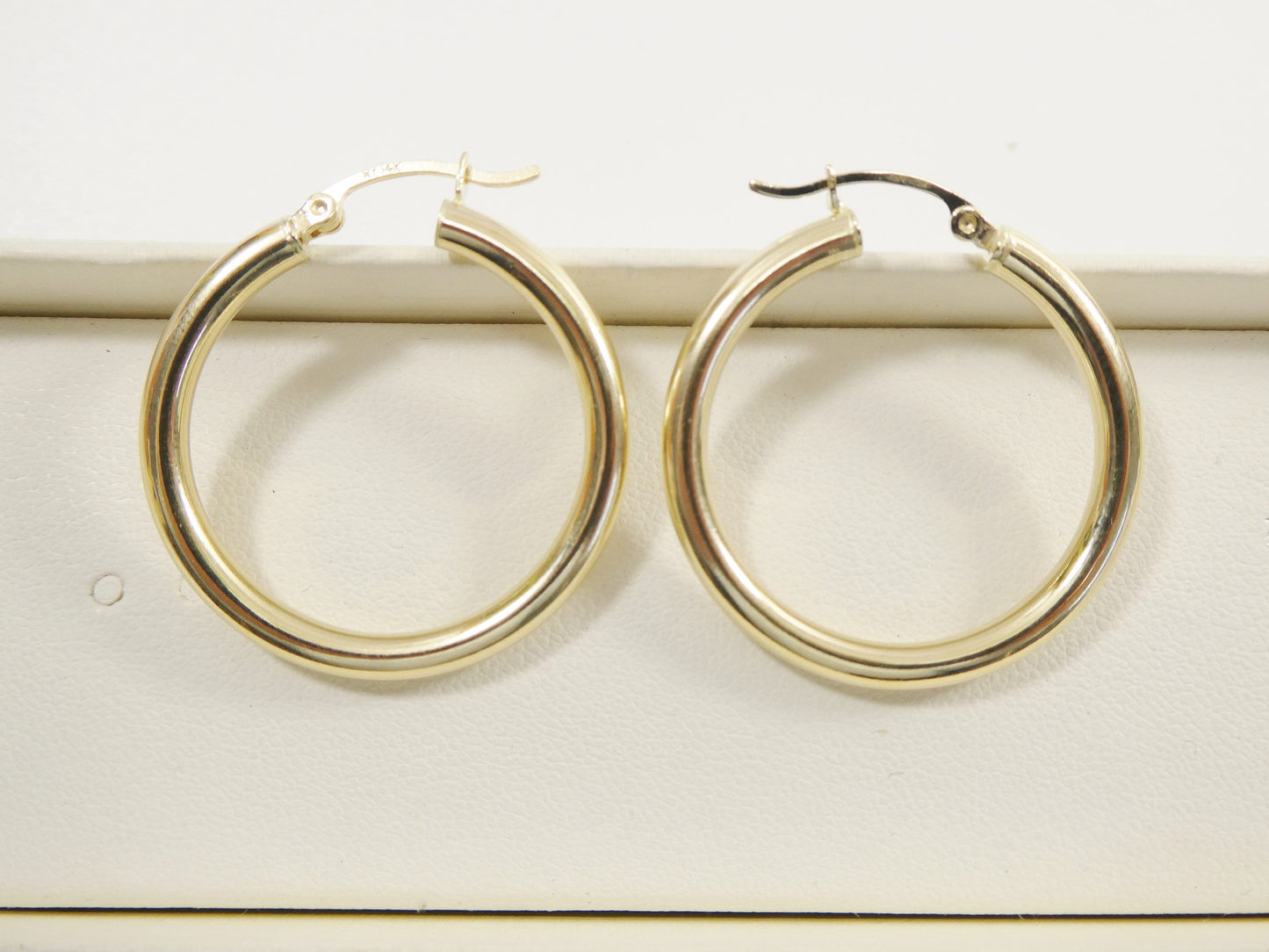 14K real solid yellow gold 30mm round hoop earrings snap closure high polish finish