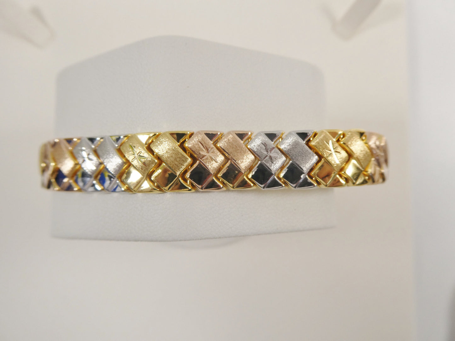 14k Gold Finish Sterling Silver Basket Bracelet (10mm)