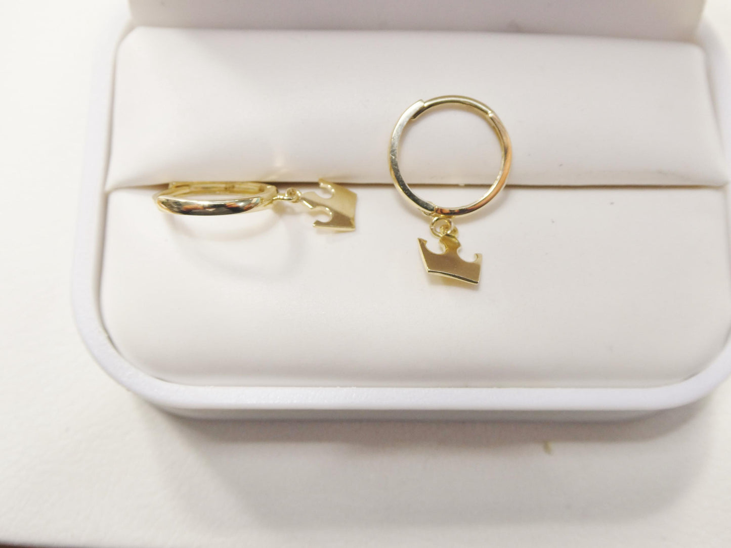 real 10k solid yellow gold crown hoop huggie earrings