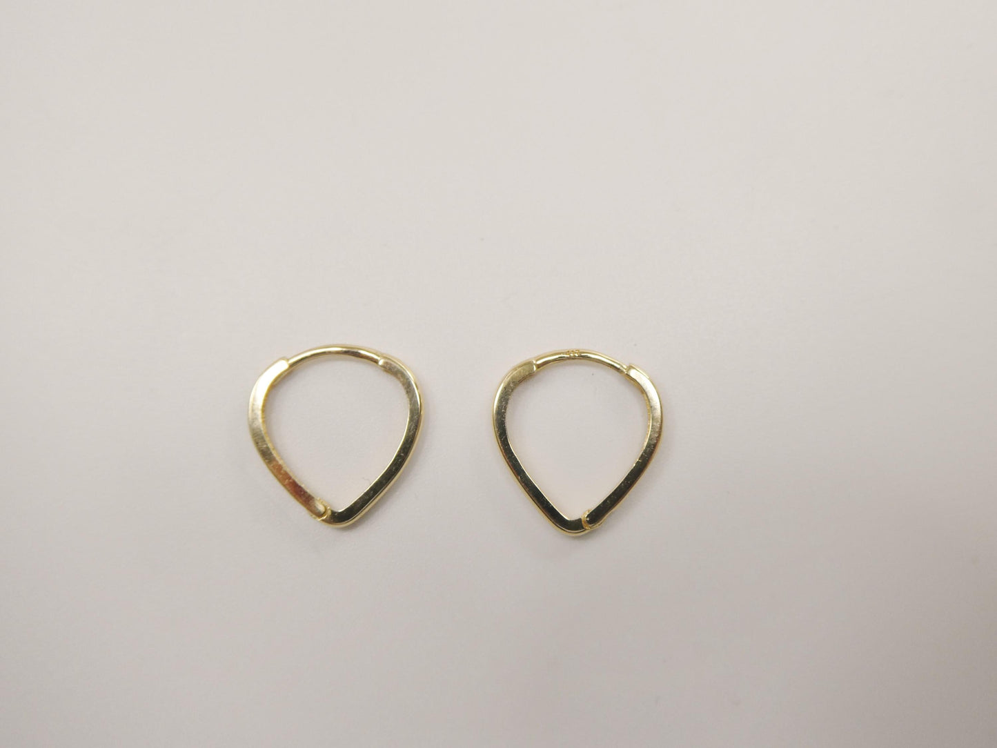 real 10k solid yellow gold plain heart hoop huggie earrings
