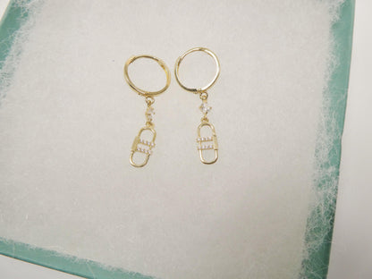 Real 10k Solid Yellow Gold Paperclip Dropping Earrings