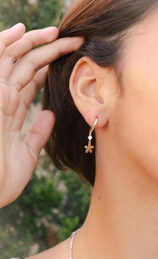 real 10k solid yellow gold floral hoop huggie earring
