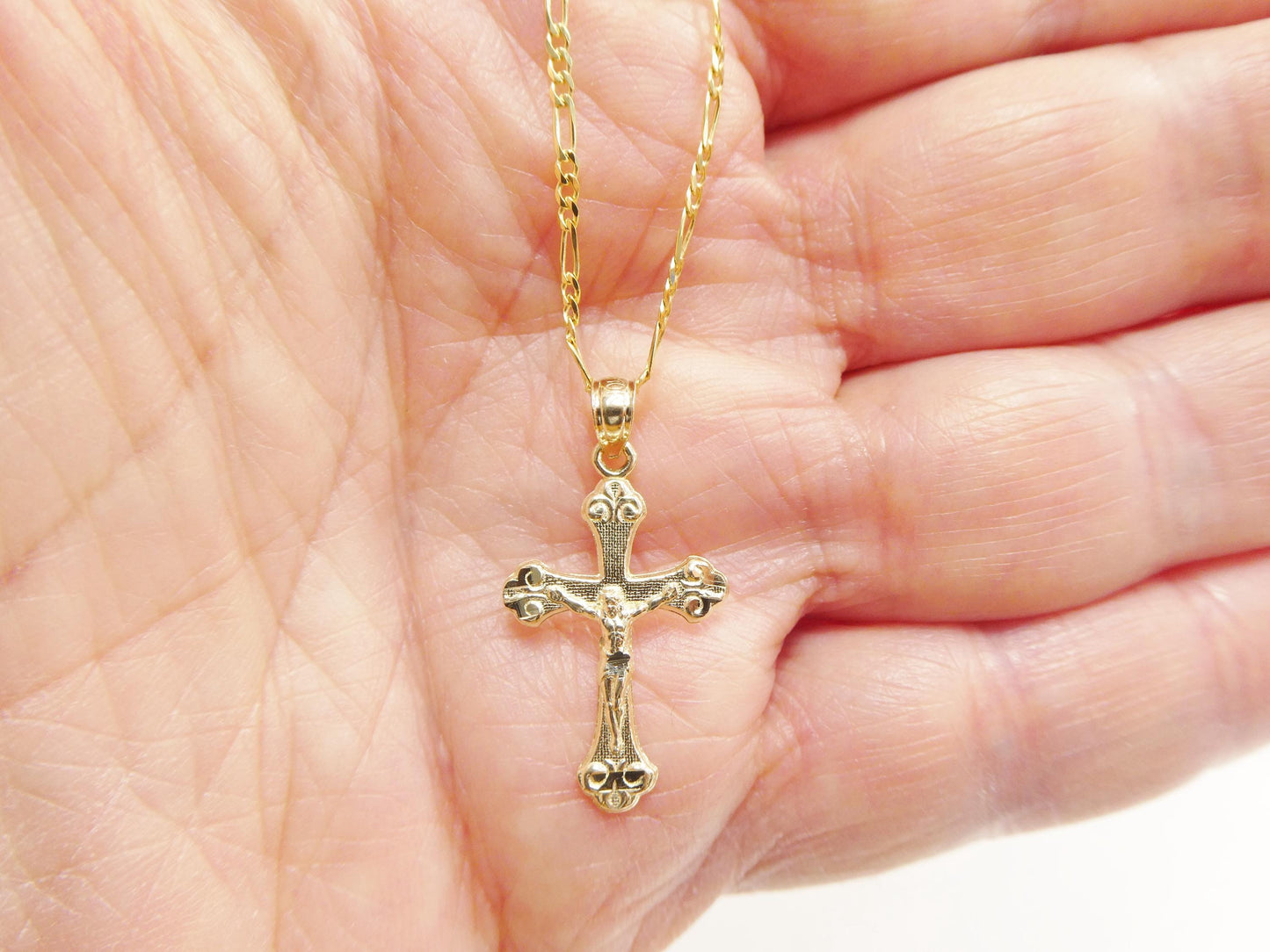 10k Yellow Gold solid figaro Chain & Cross Pendant Necklace: 16 inch