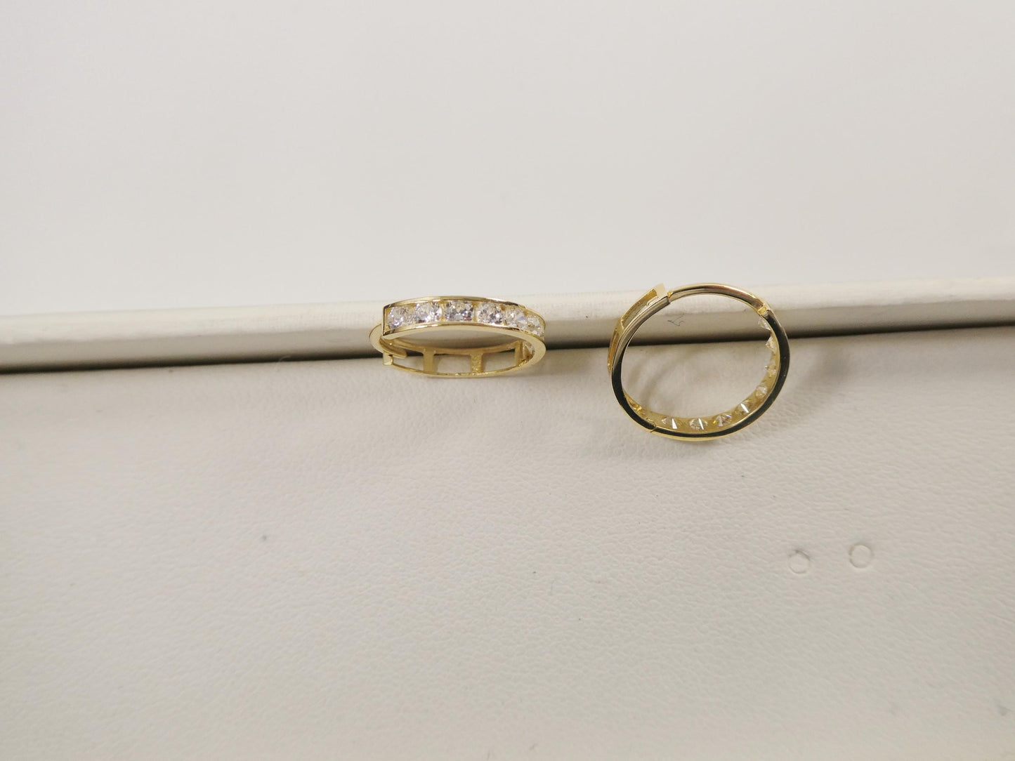 real 10k solid yellow gold 14.5mm hoop huggie earring