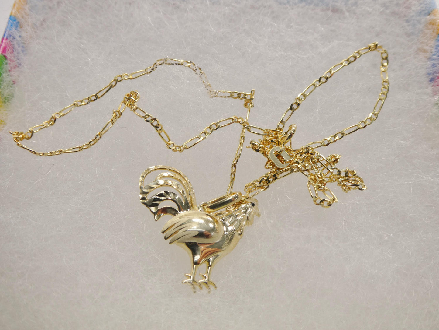 10k real solid yellow gold elegant rooster pendent and 18 inch figaro necklace