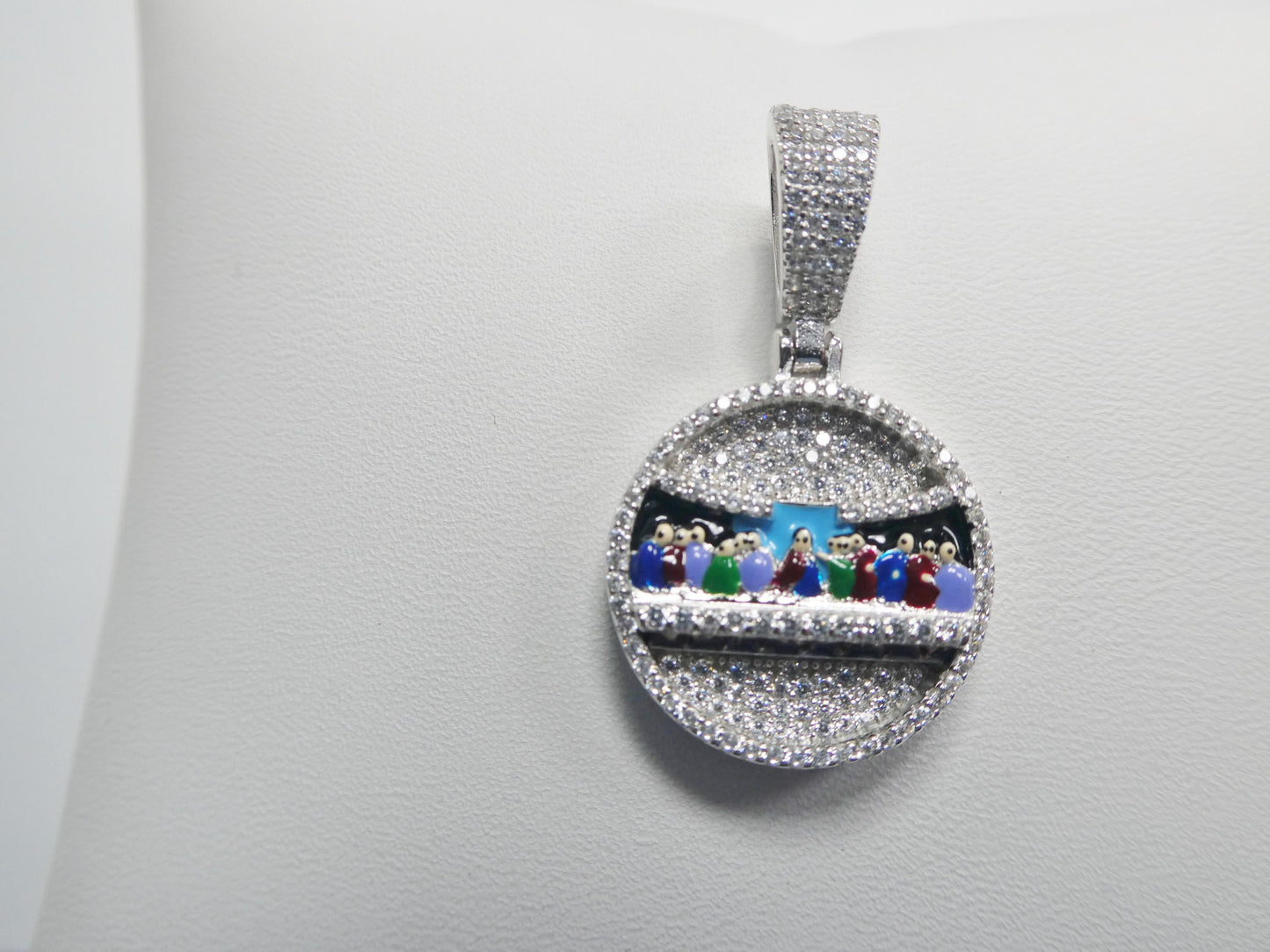 real 925 sterling silver 20 inch flat chain and enamel last supper pendent charm