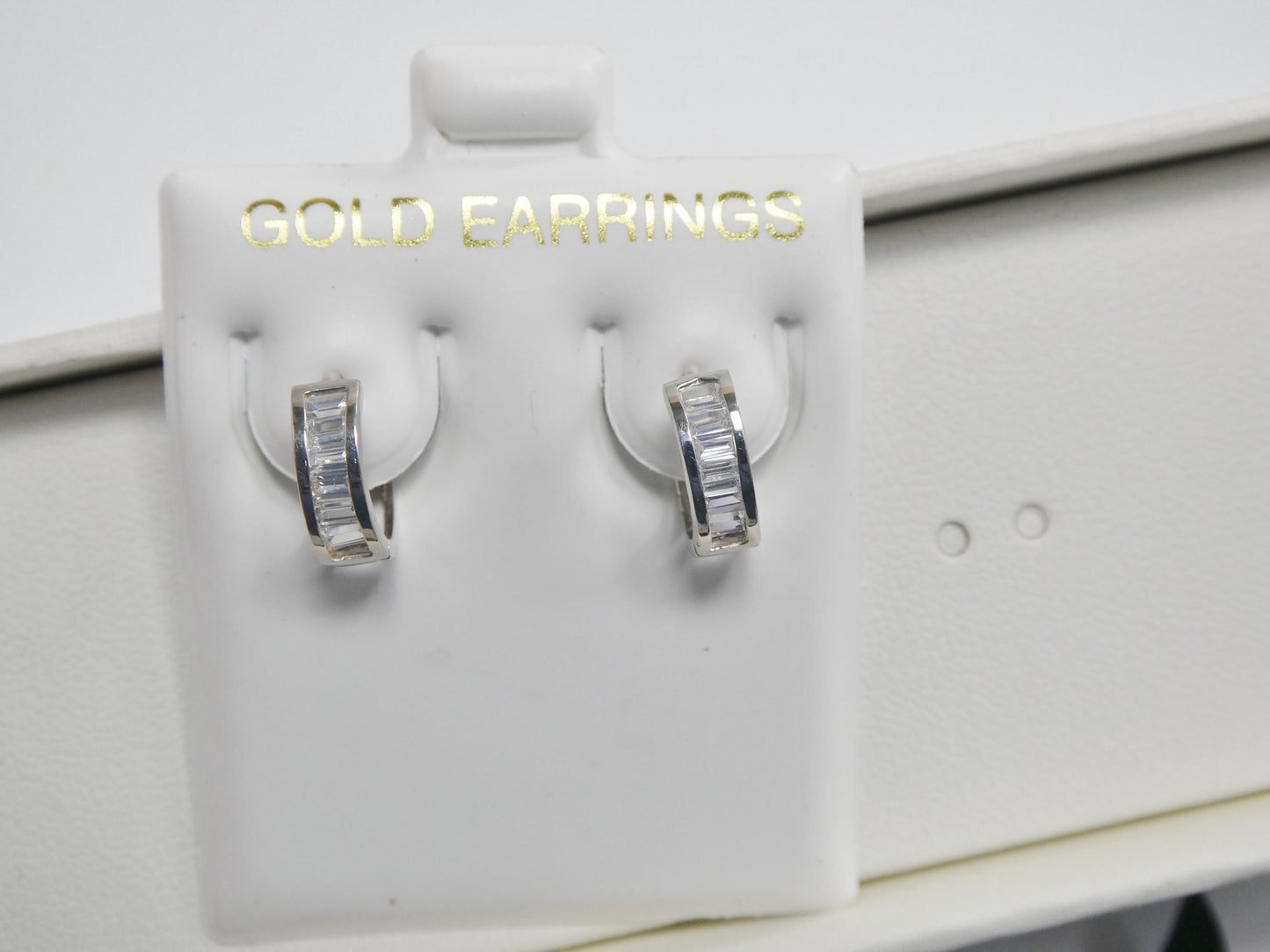 real 10k solid yellow gold baguette huggie hoop earrings
