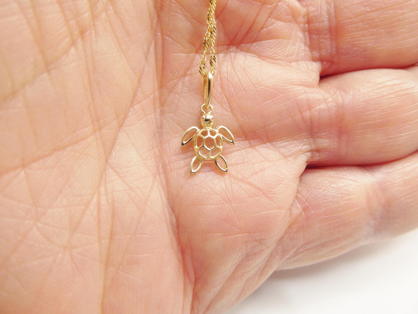 10k Yellow Gold Singapore Chain Necklace plain turtle Pendant