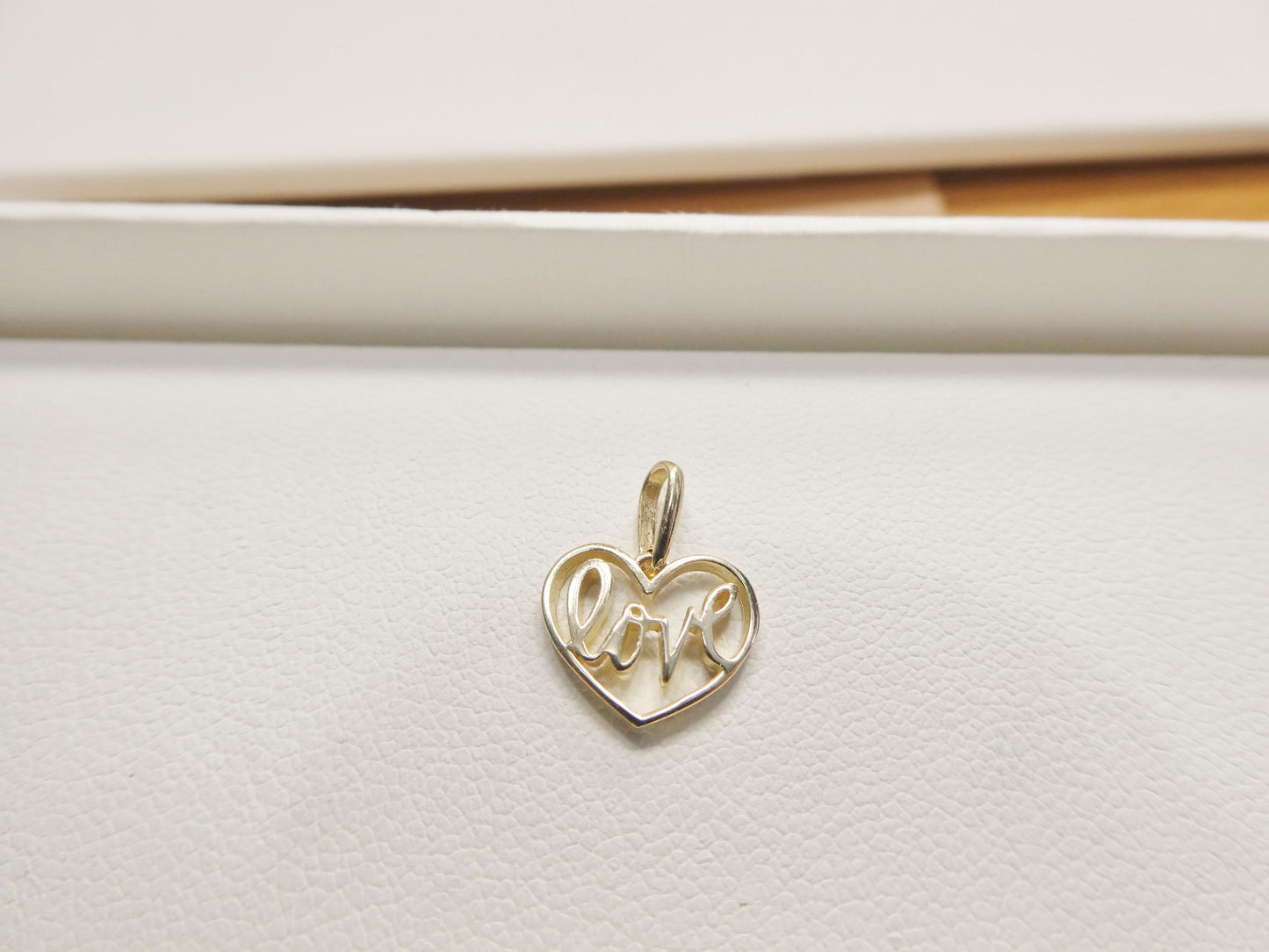 10k Yellow Gold Singapore Chain Necklace heart Pendant