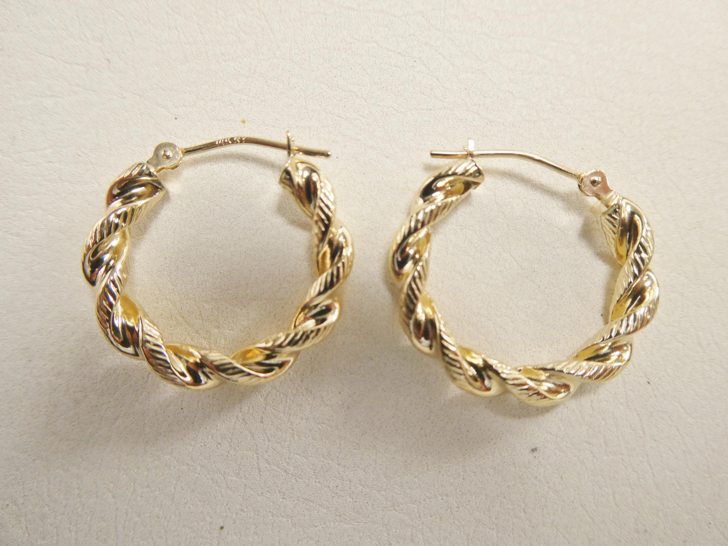 14k real solid yellow gold classic twist earrings