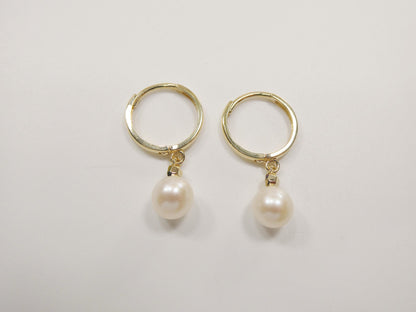 Real 10k Solid Yellow Gold Cultured Freshwater Pearl Hoop Huggie Earrings