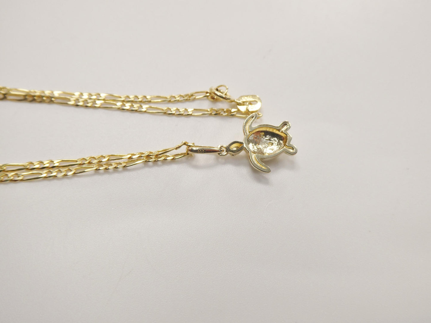 10k Yellow Gold Turtle Pendant Necklace: Solid Figaro Chain