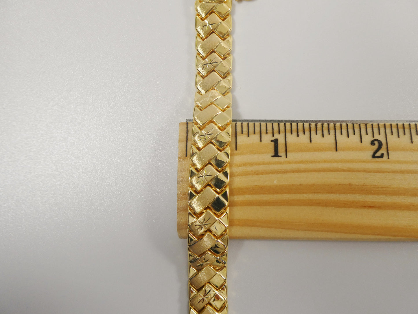14k Gold Finish Sterling Silver Basket Bracelet (10mm)