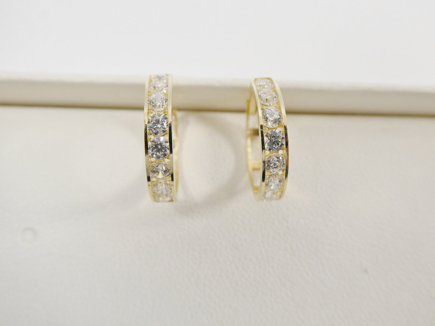 real 10k solid yellow gold large huggie 16mm hoop earrings