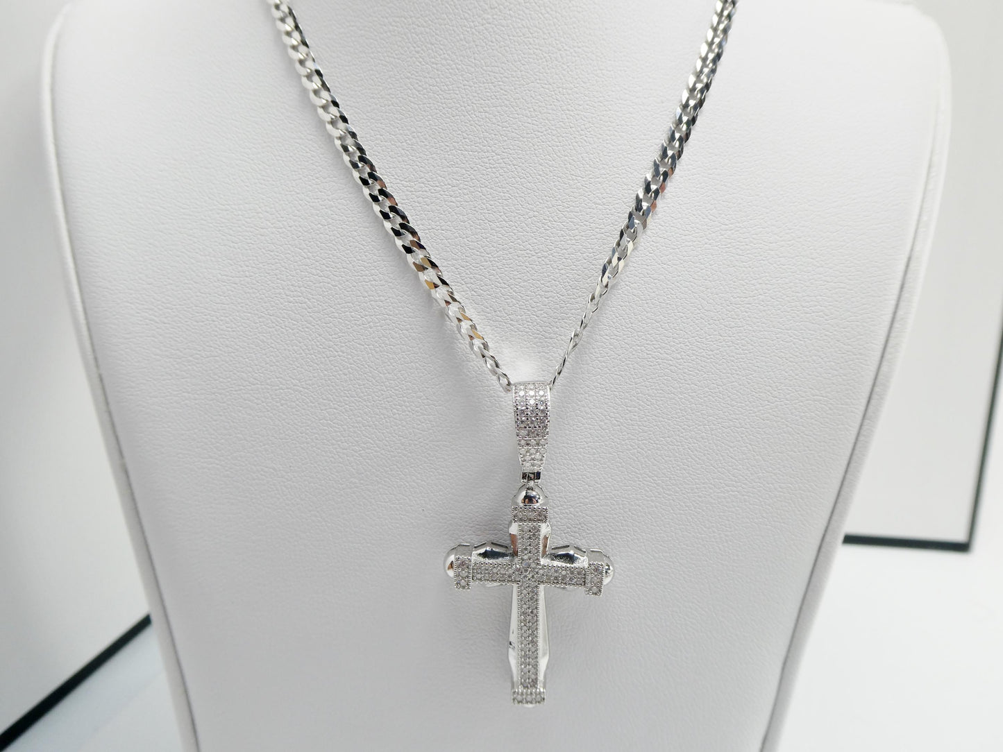 real 925 sterling silver 22 inch flat chain and moissanite cross pendent charm