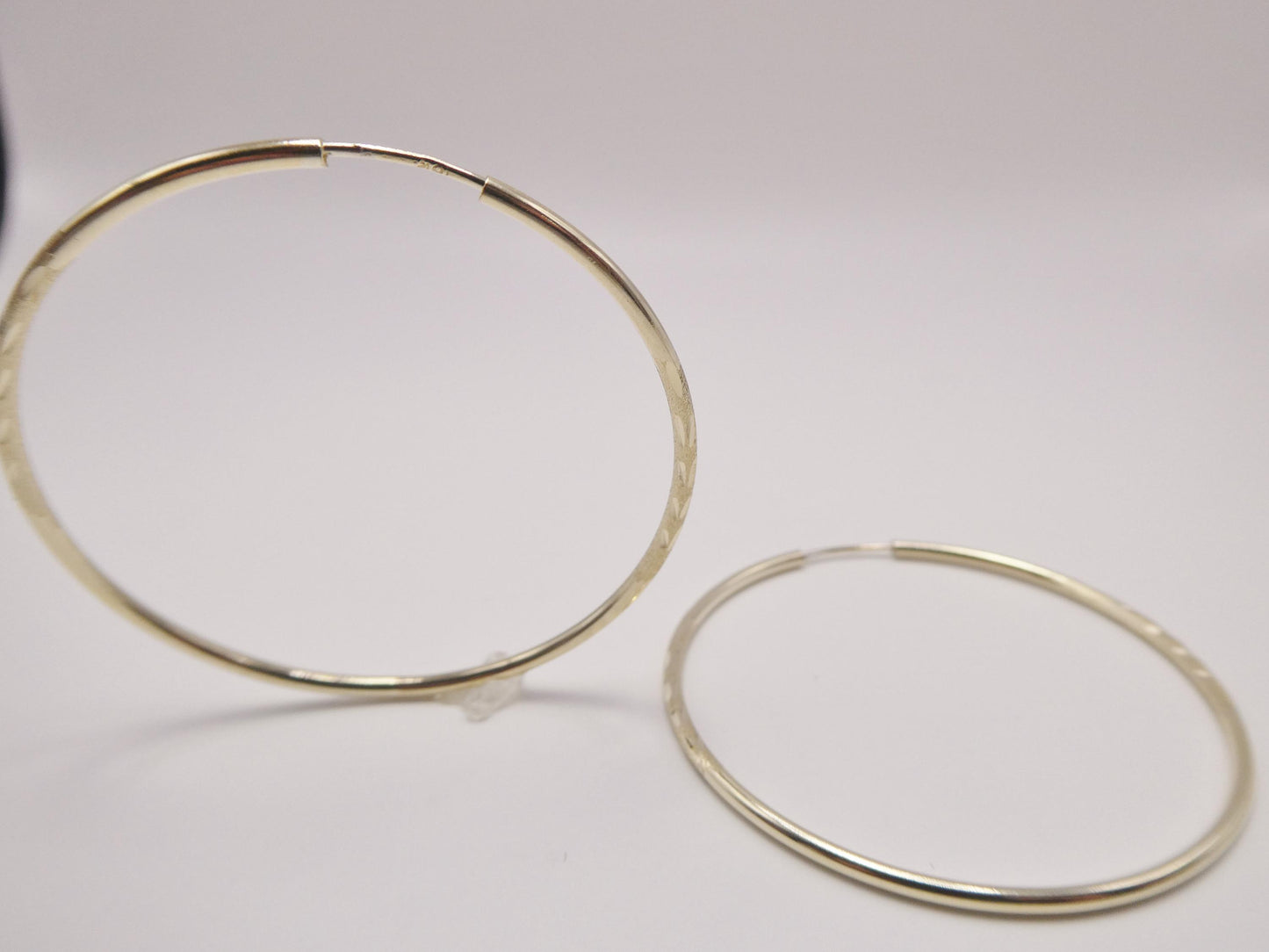 10k real solid yellow gold 2mm tube diamond cut endless hoop earrings
