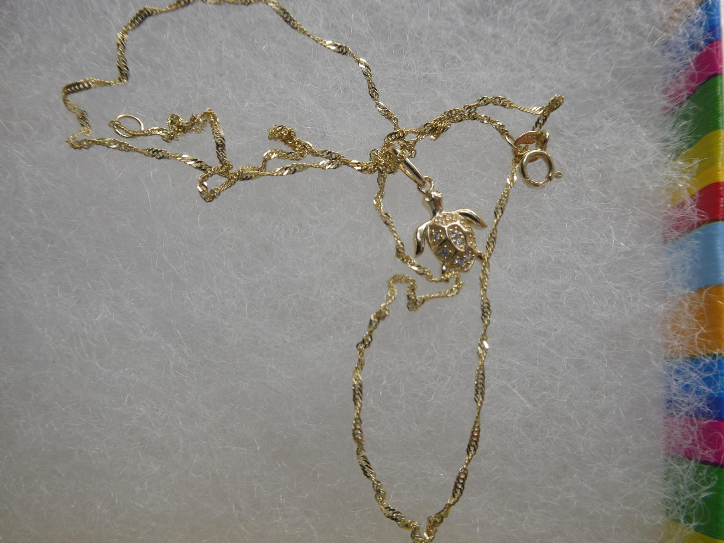 10k Yellow Gold Singapore Chain Necklace turtle Pendant