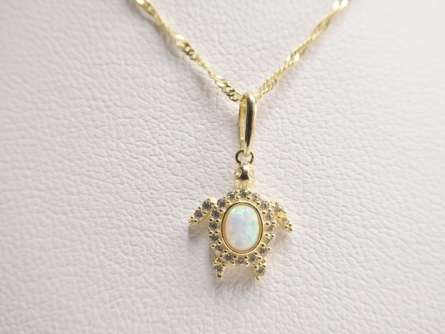 10k Yellow Gold Singapore Chain Necklace opal turtle Pendant