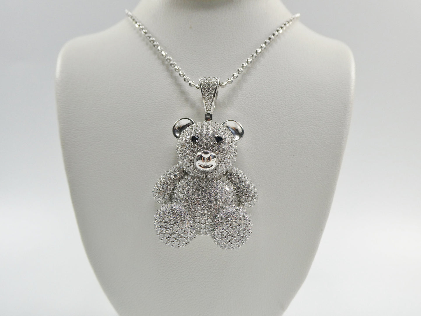 real 925 sterling silver teddy bear pendent and 2mm 20 inch moon cut chain
