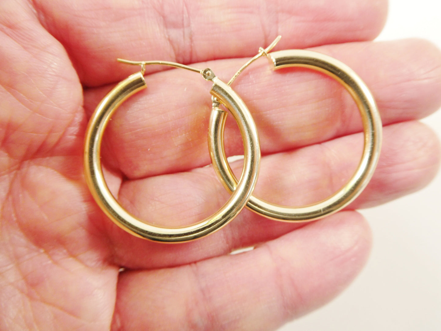 14K real solid yellow gold 3mm round hoop earrings snap closure high polish finish