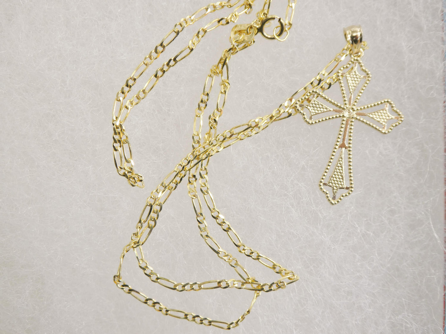 10k Yellow Gold solid figaro Chain & Cross Pendant Necklace: 16 inch