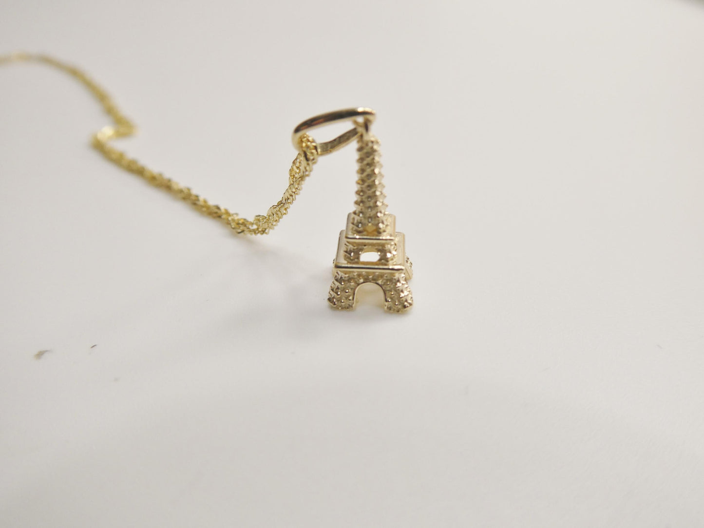10k Yellow Gold Singapore Chain Necklace Eiffel tower Pendant