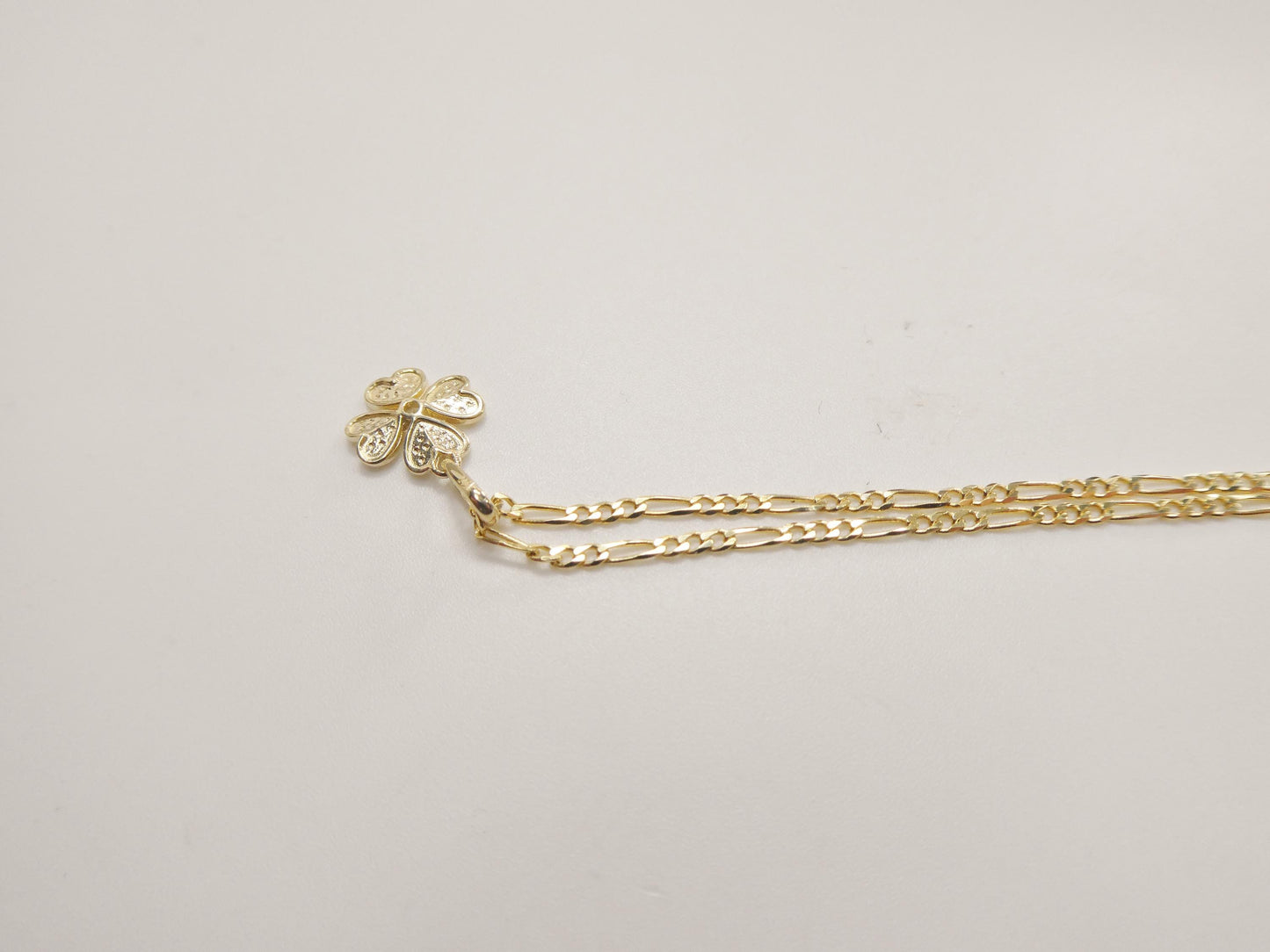 10k Yellow Gold Figaro Chain Necklace with Flower Pendant