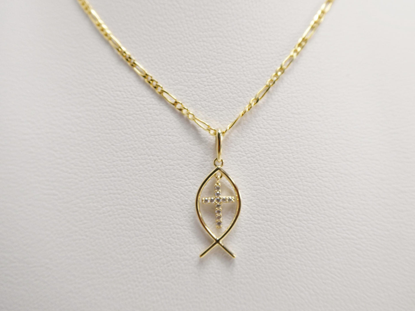 10k Yellow Gold Figaro Chain & Fish Cross Pendant Necklace - 18 Inch