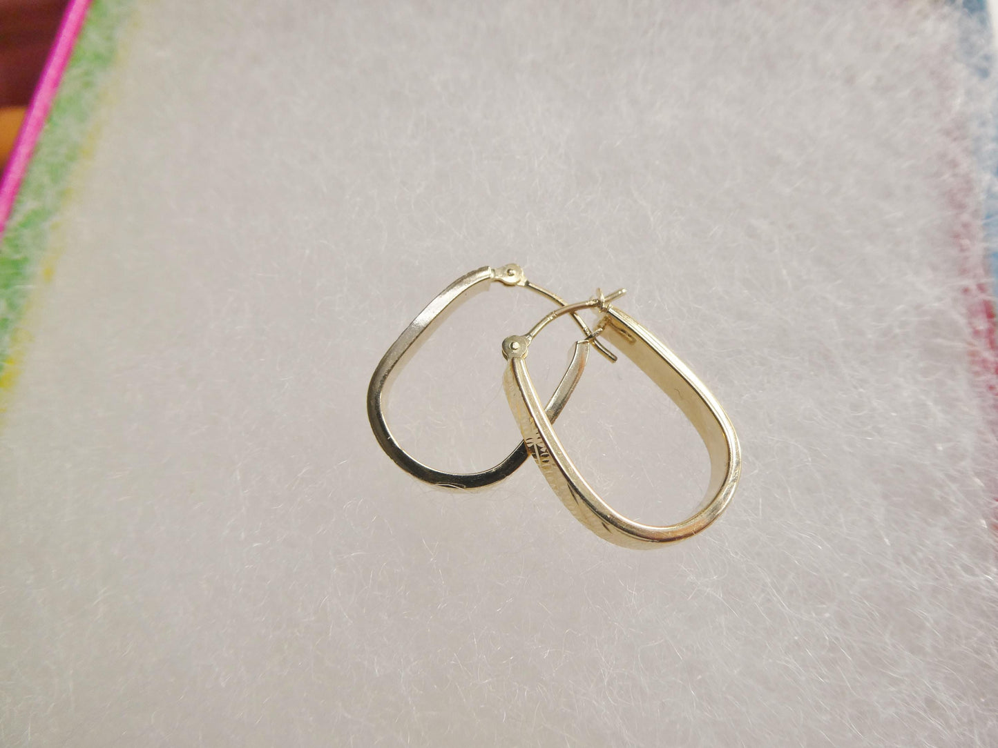 14k real solid yellow gold classic u-shape earrings