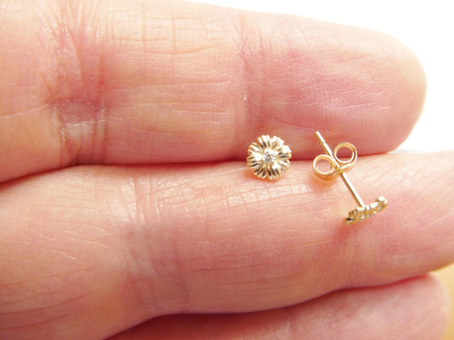 10k real solid yellow gold small flower push back earrings