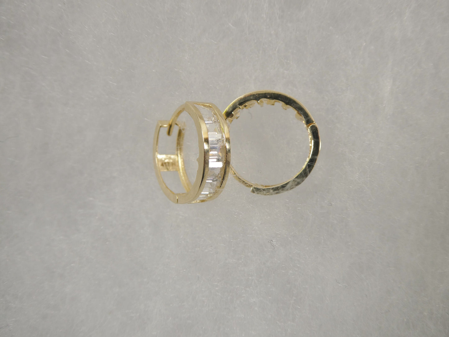 real 10k solid yellow gold baguette huggie hoop earring