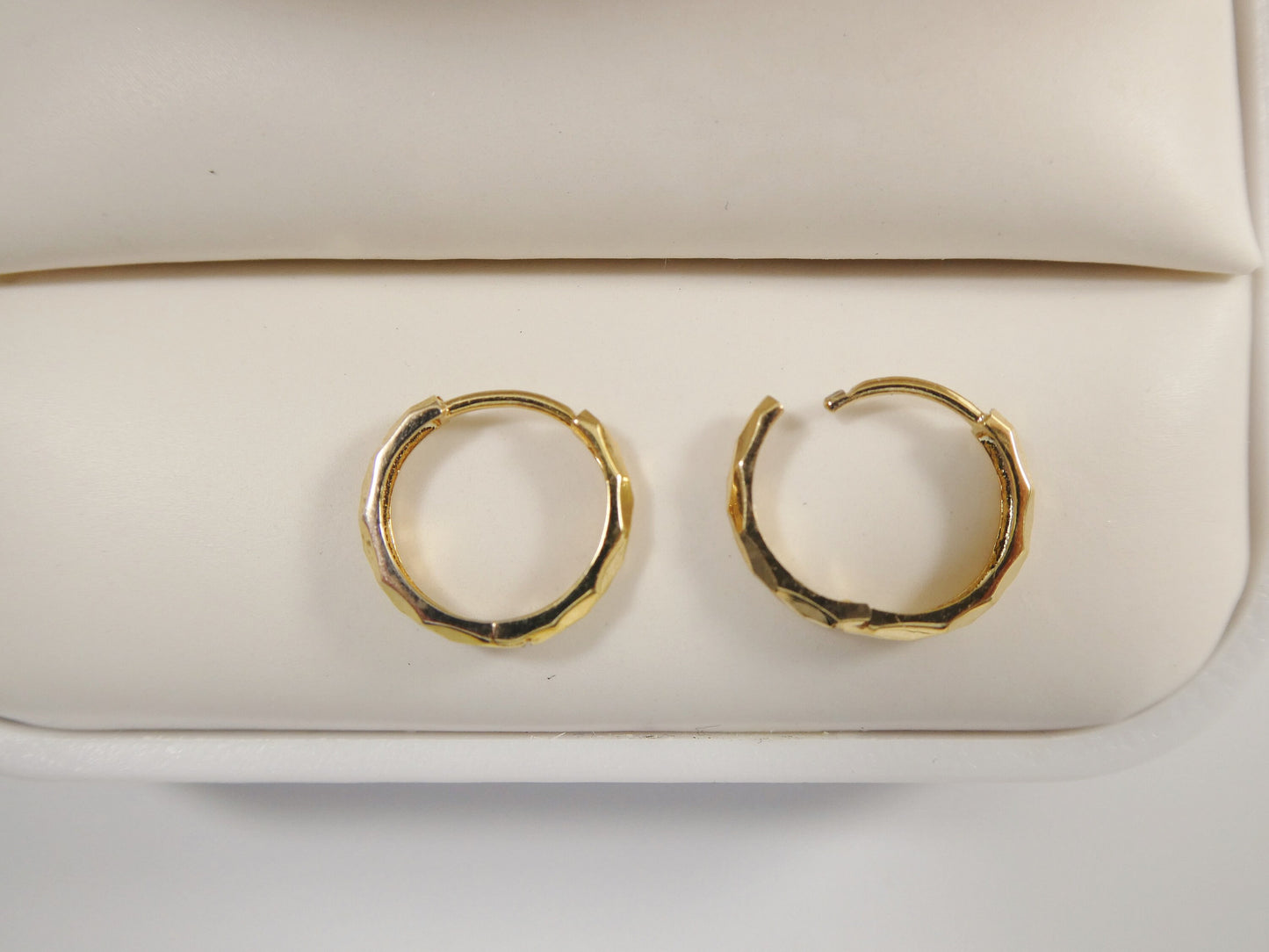 real 10k solid yellow gold diamond cut 12mm hoop huggie earring