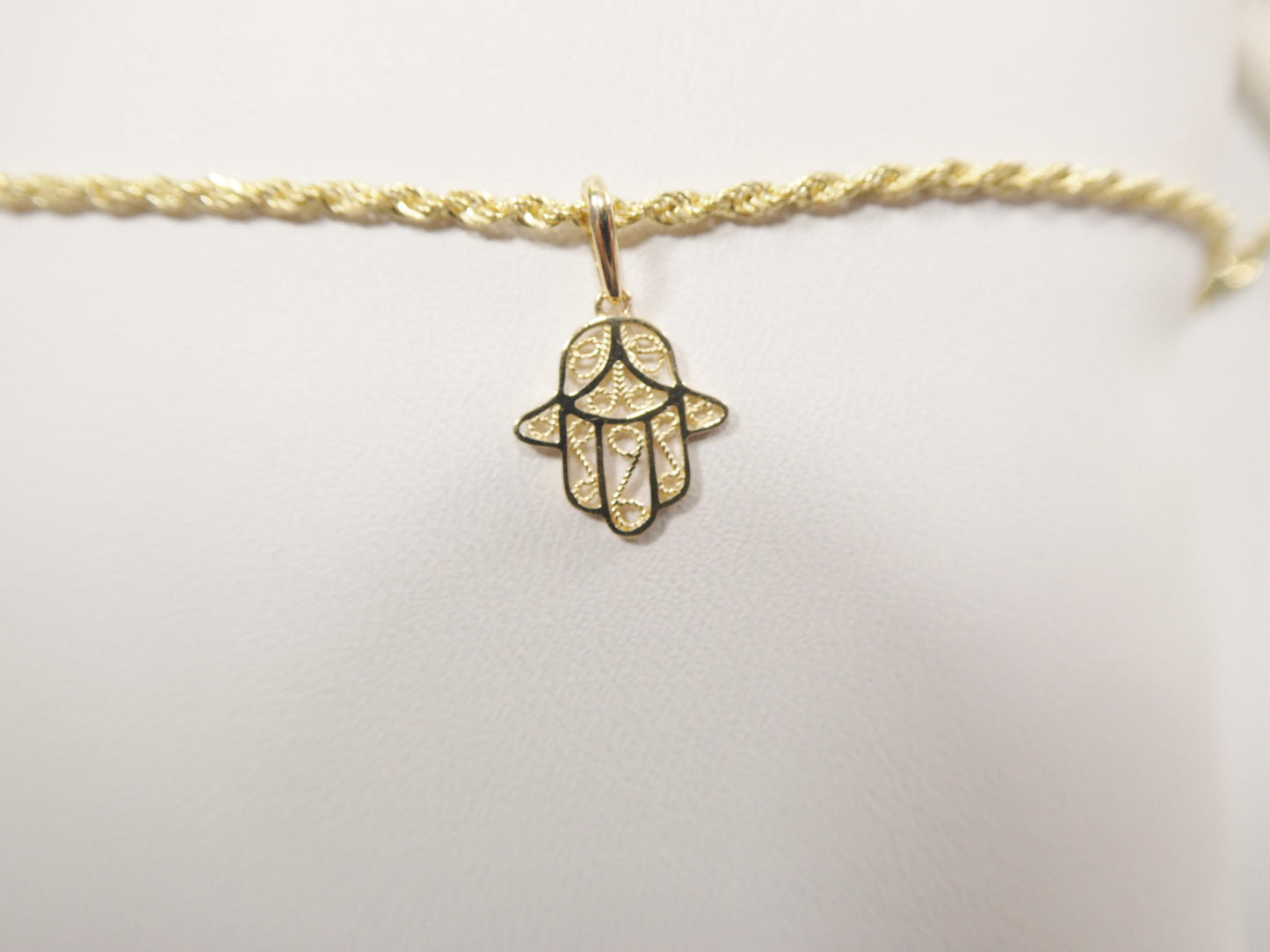 14k real solid yellow gold hand hamsa  pendent and rope necklace