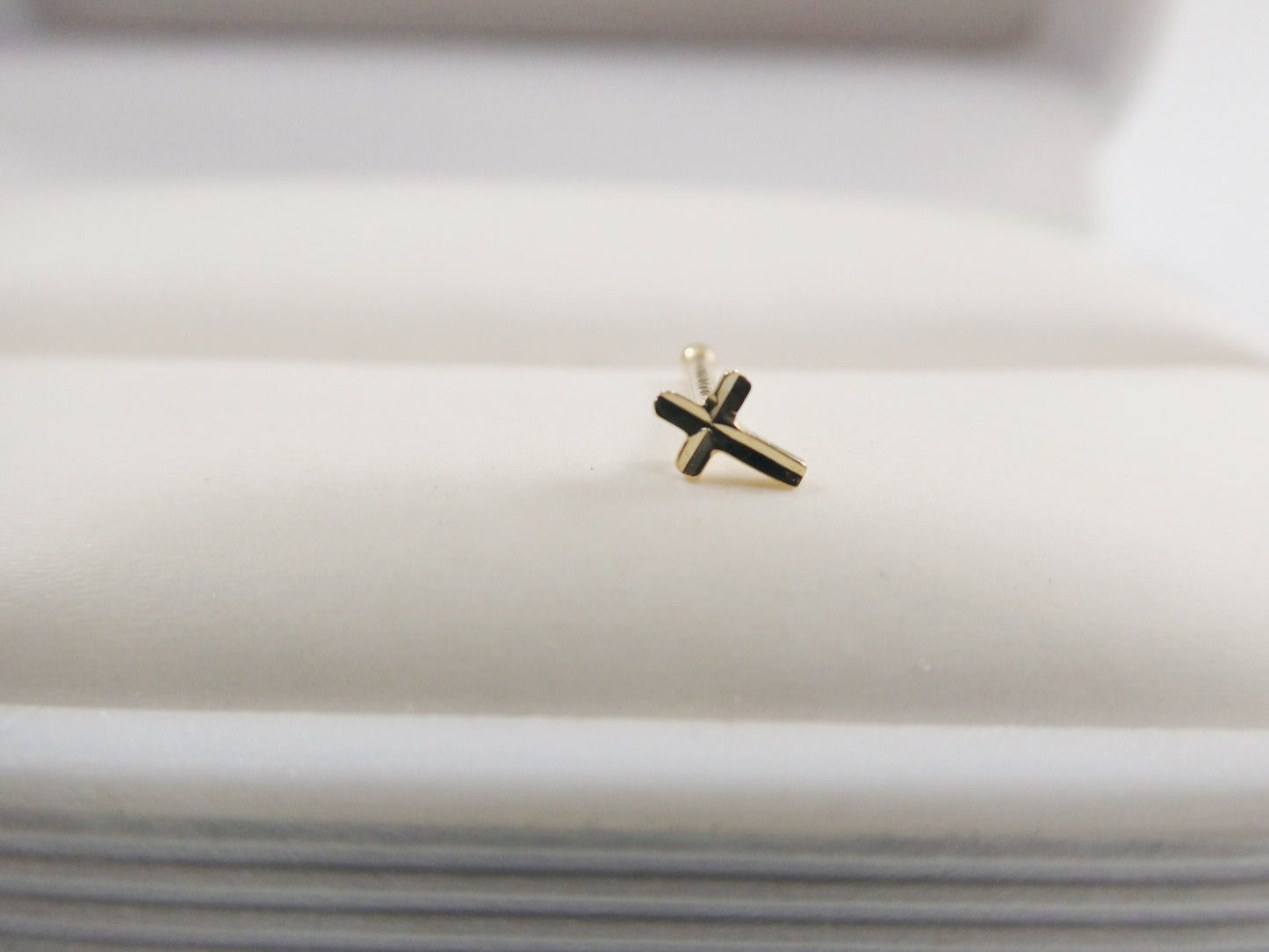 14k real solid yellow gold diamond cut cross nose ring