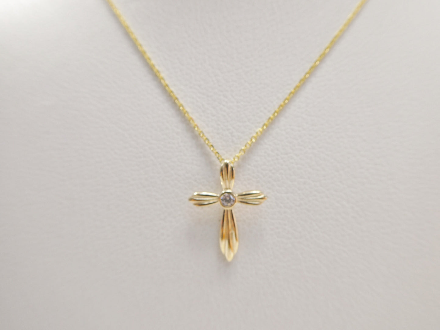 14k real solid yellow gold cross pendent and cable necklace