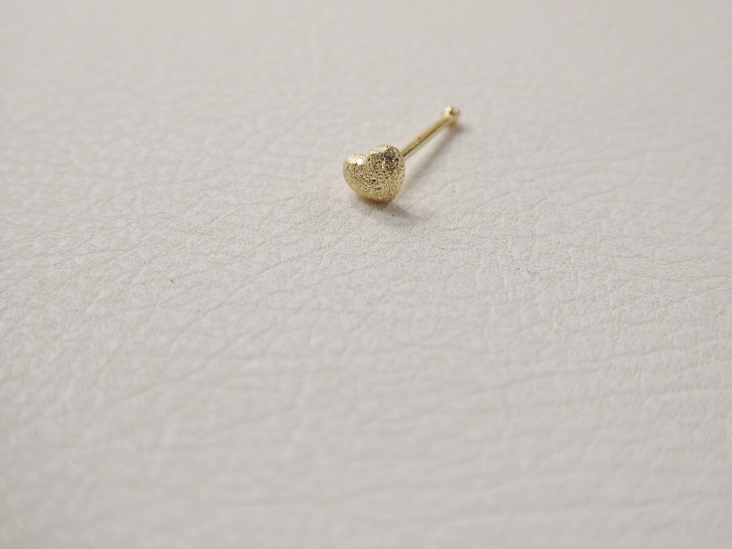 14k real solid yellow gold heart nose stud ring