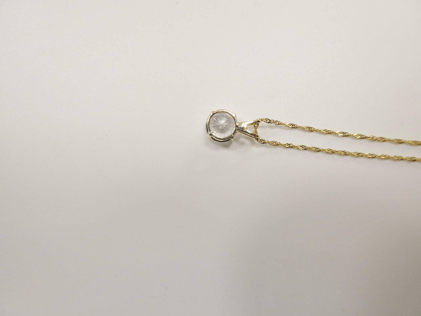 10k real solid yellow gold 16 inch chain and round stone solitaire pendent set