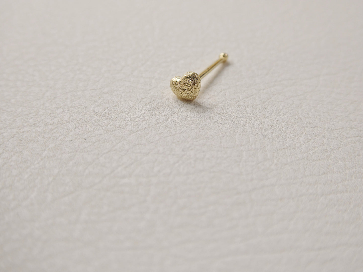 14k real solid yellow gold heart nose stud ring