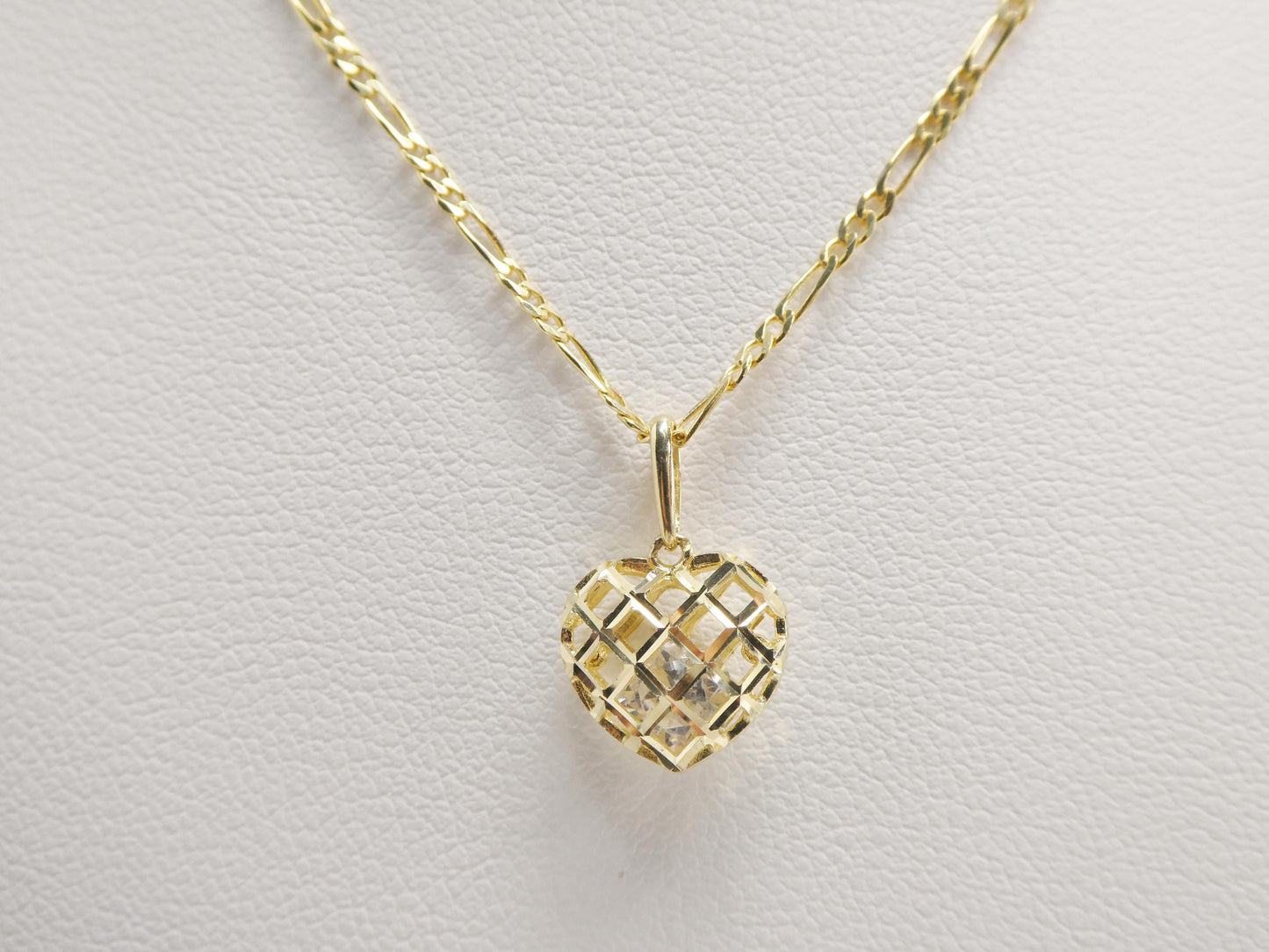 10k Yellow Gold Figaro Chain Necklace with Heart Pendant - 18 inch