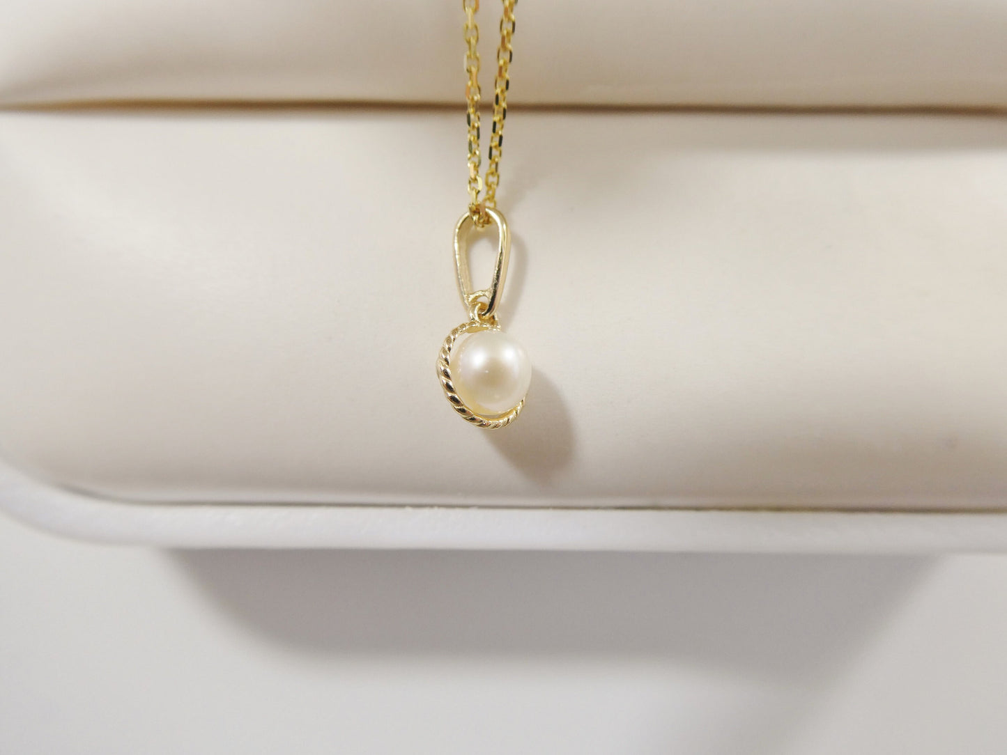14k real solid yellow gold freshwater pearl pendent and cable necklace