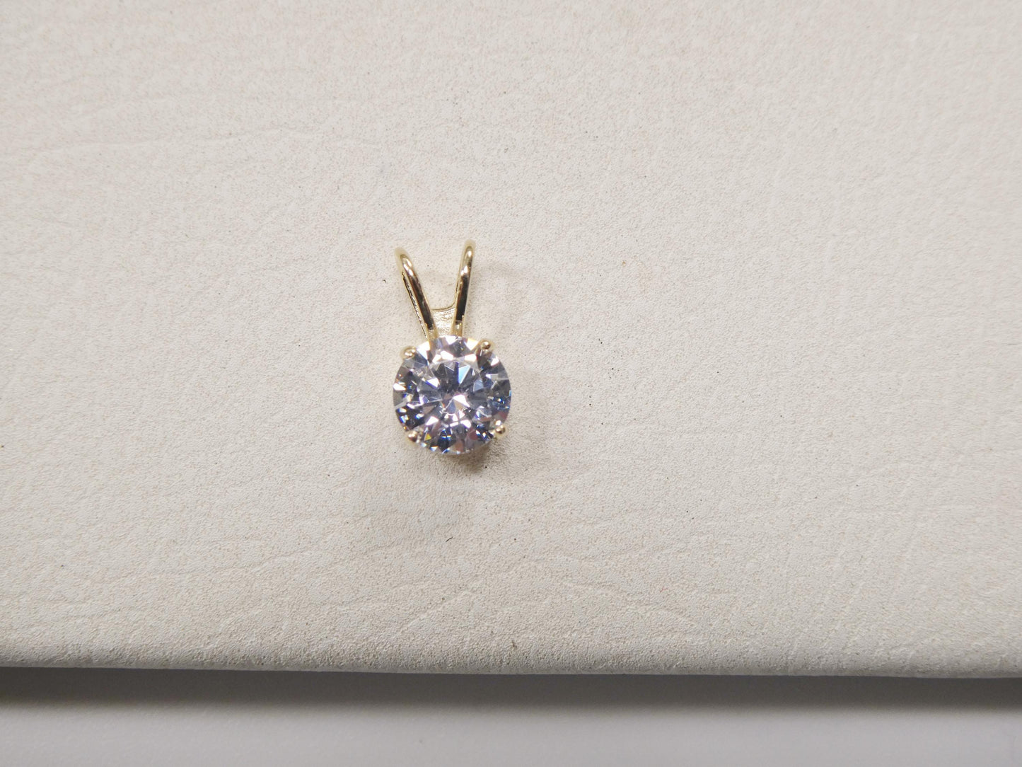 10k real solid yellow gold 16 inch chain and round stone solitaire pendent set