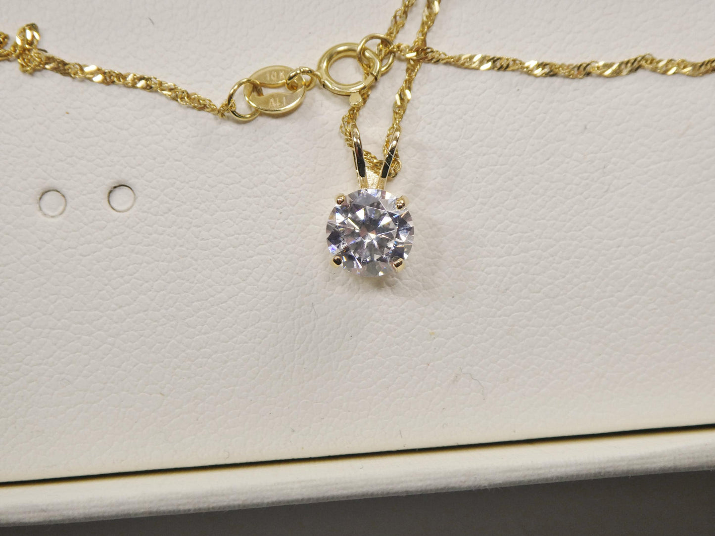 10k real solid yellow gold 16 inch chain and round stone solitaire pendent set