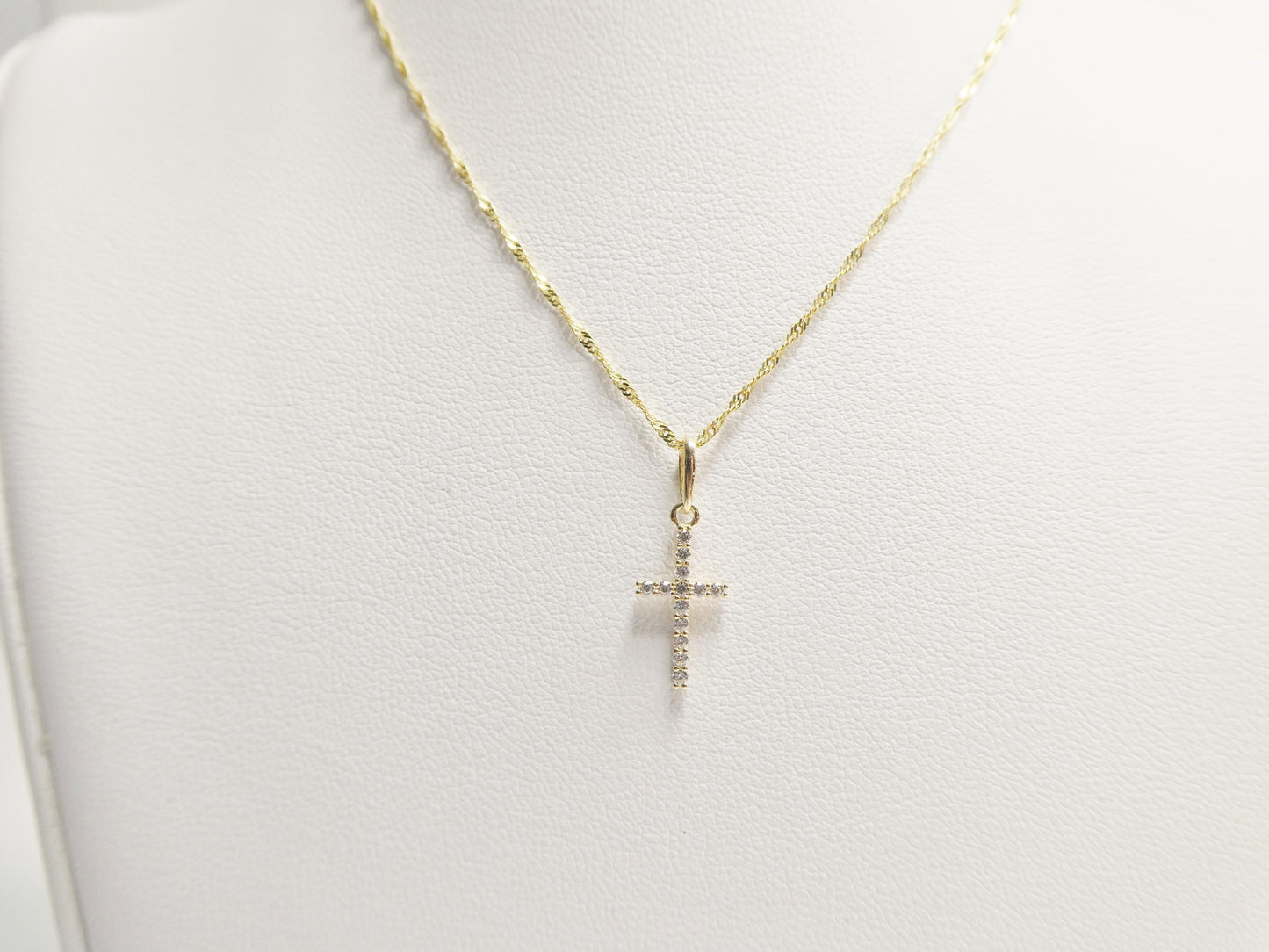 10k Yellow Gold Singapore Chain Necklace cross Pendant